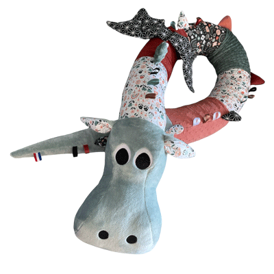 gaston le dragon, le compagnon de jeu de bébé, tour de lit , doudou geant