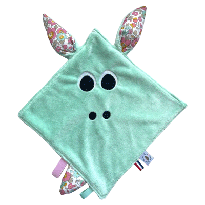 Doudou plat face minky couleur menthe avec oreille en tissu lLiberty Betsy rose et dos tissu coton vivichy rose - cadeau de naissance fille